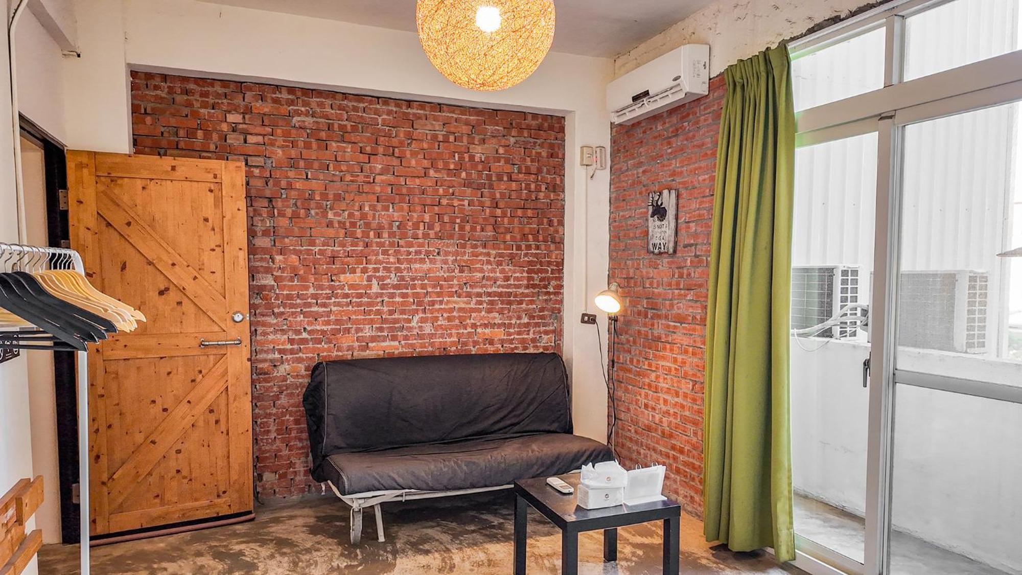 62巷背包客棧 Lane62 Hostel Longjing Ngoại thất bức ảnh