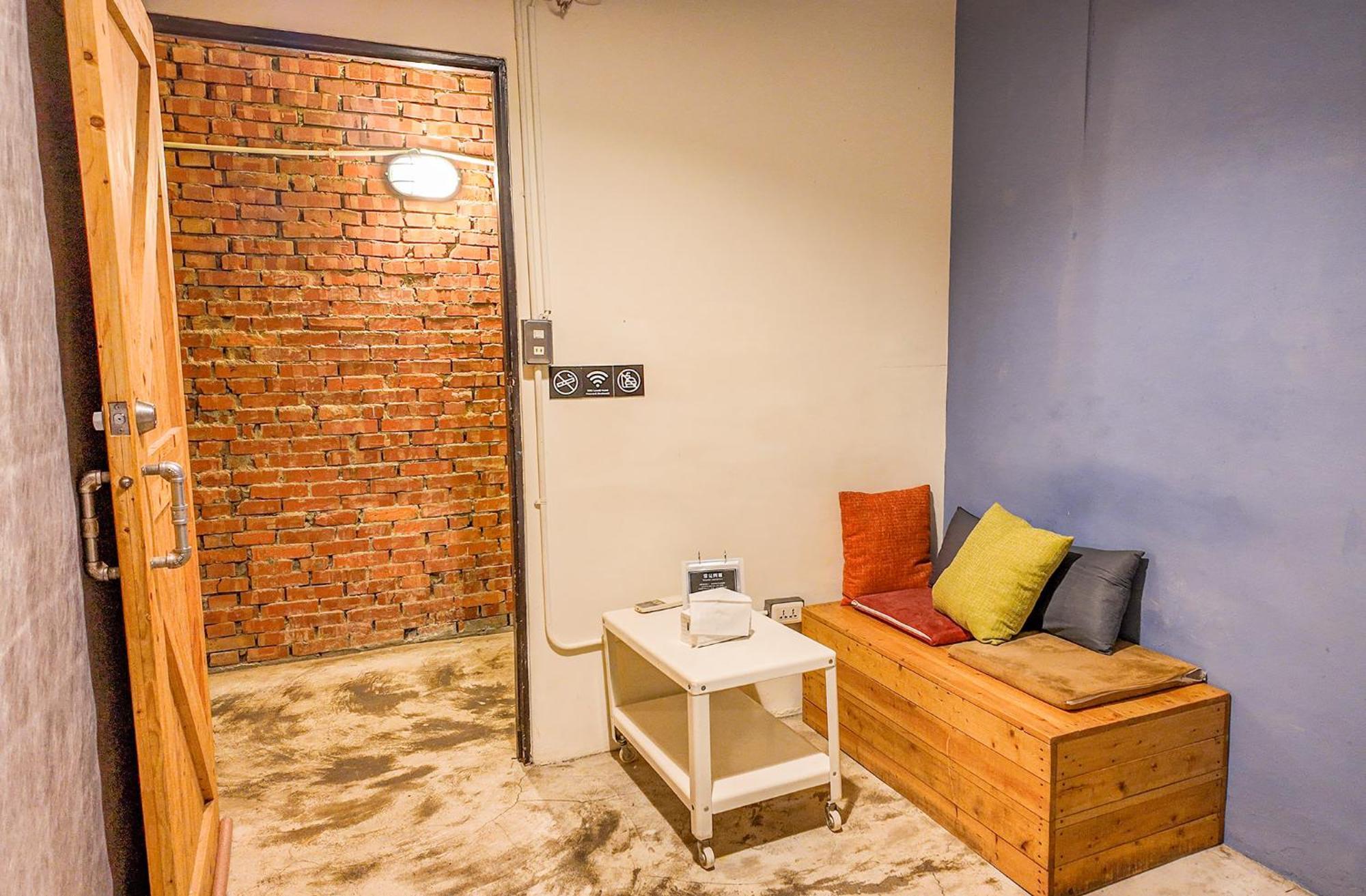62巷背包客棧 Lane62 Hostel Longjing Ngoại thất bức ảnh