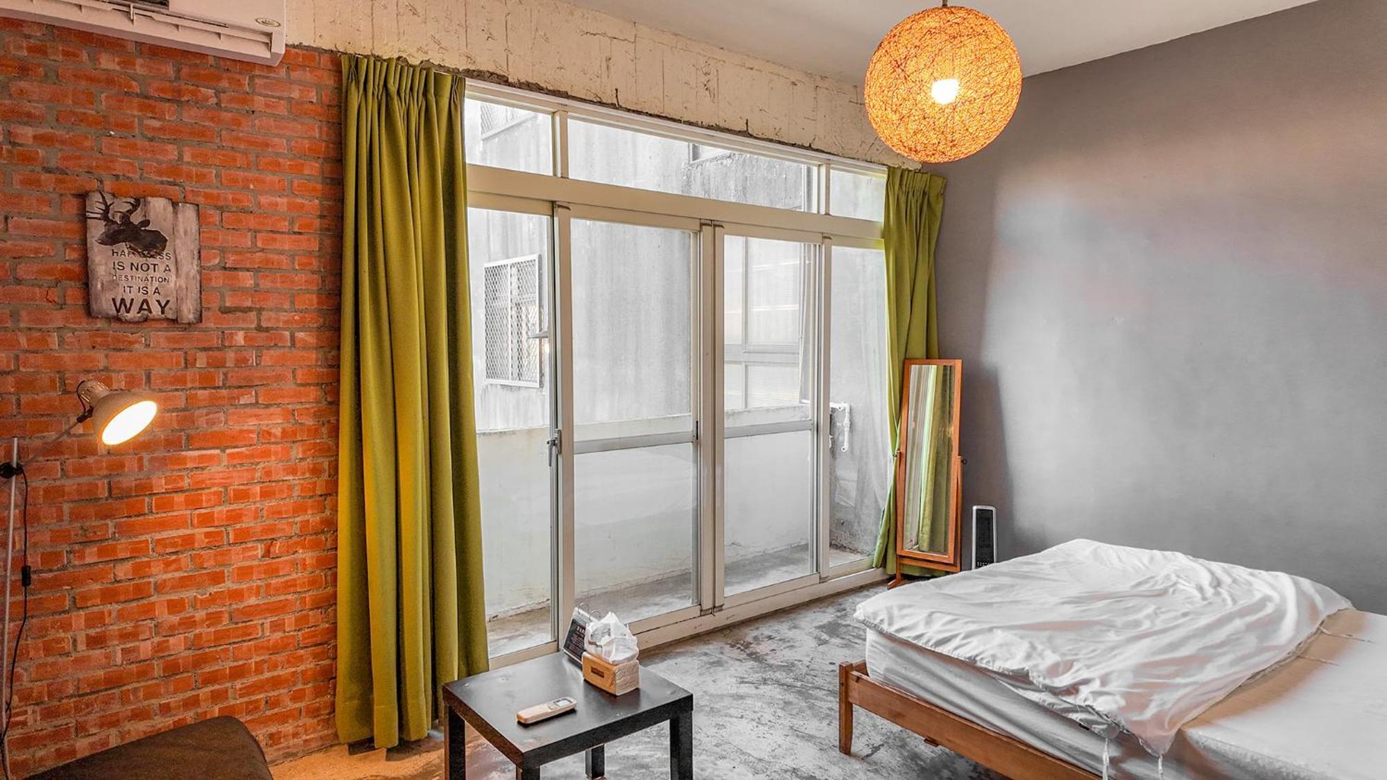 62巷背包客棧 Lane62 Hostel Longjing Ngoại thất bức ảnh