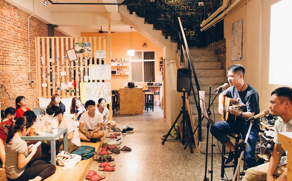 62巷背包客棧 Lane62 Hostel Longjing Ngoại thất bức ảnh
